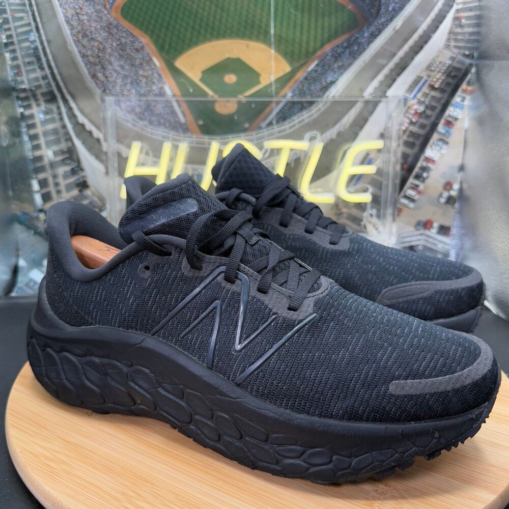 New Balance Fresh Foam X Kaiha Road Black Slip Resistant Women 10/ Men’s 8.5 (D)